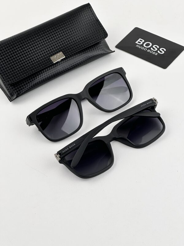 عینک آفتابی هوگوباس مدل HB 3052T