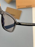 عینک آفتابی بربری مدل BE4350